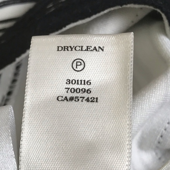 Ann Taylor Shift Dress Size 4P Stripe Black White - Picture 8 of 8